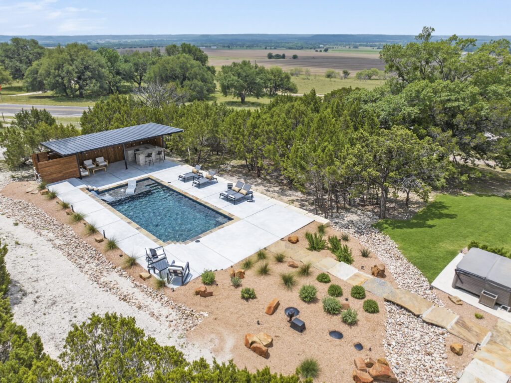 Clifton Pool and Outdoor Living